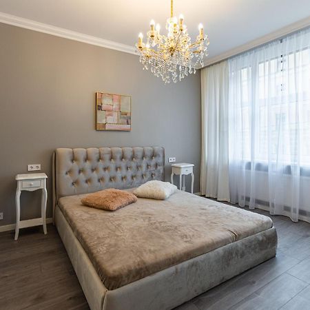 Superb Apartment In City Centre Riga Exterior photo